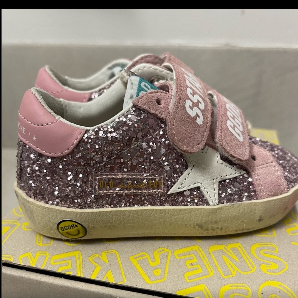 Golden Goose - Picture 3 of 4